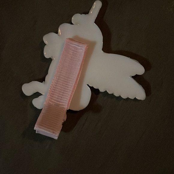 Unicorn Barrette 🦄 - Picture 2 of 6